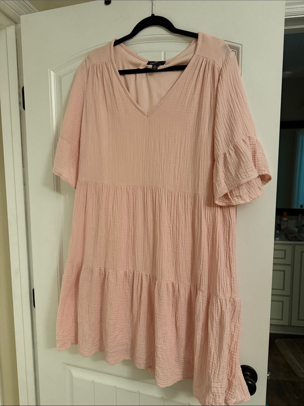 Ronni Nicole Light Pink V-Neck Tiered Tunic